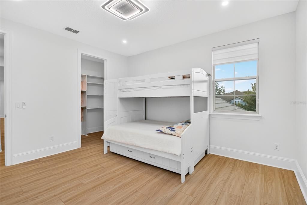 待售: $2,249,000 (7 贝兹, 6 浴室, 5283 平方英尺)