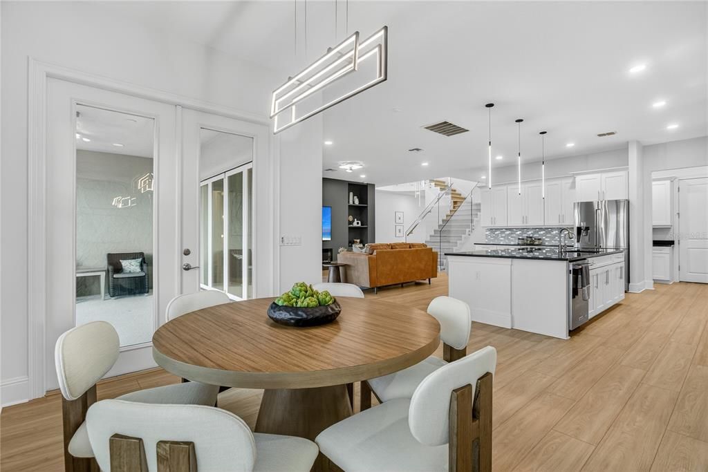 待售: $2,249,000 (7 贝兹, 6 浴室, 5283 平方英尺)