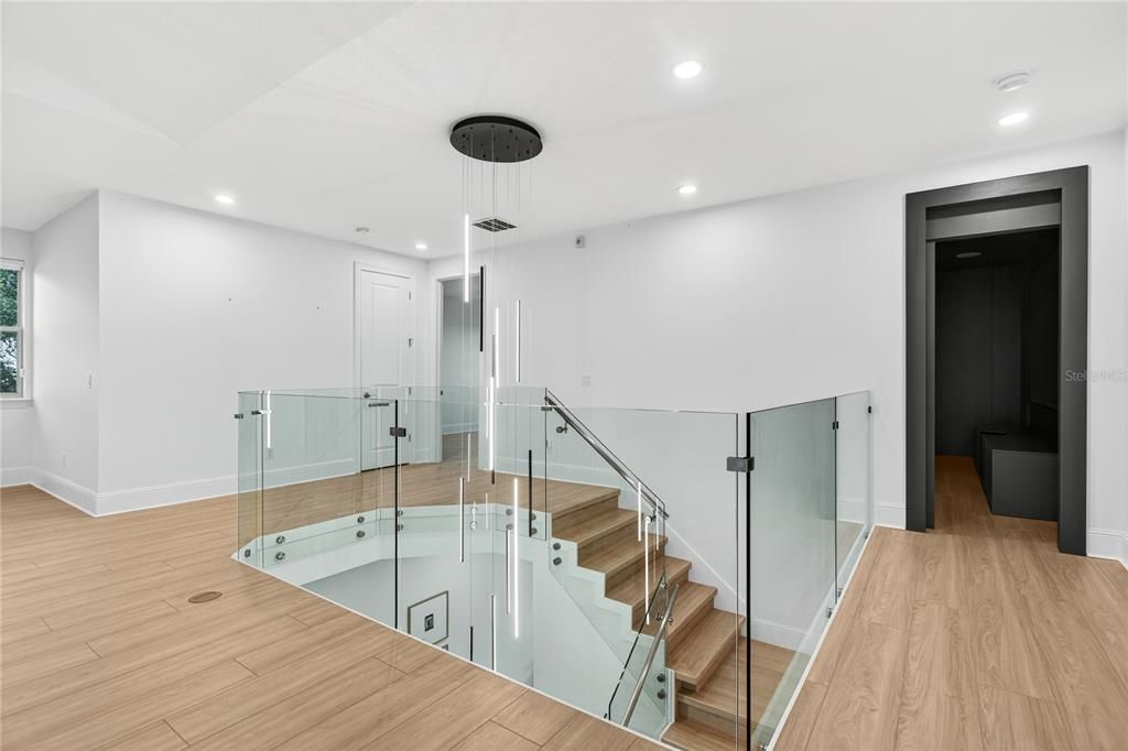 待售: $2,249,000 (7 贝兹, 6 浴室, 5283 平方英尺)