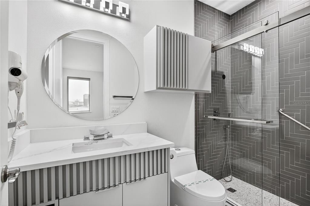 待售: $2,249,000 (7 贝兹, 6 浴室, 5283 平方英尺)