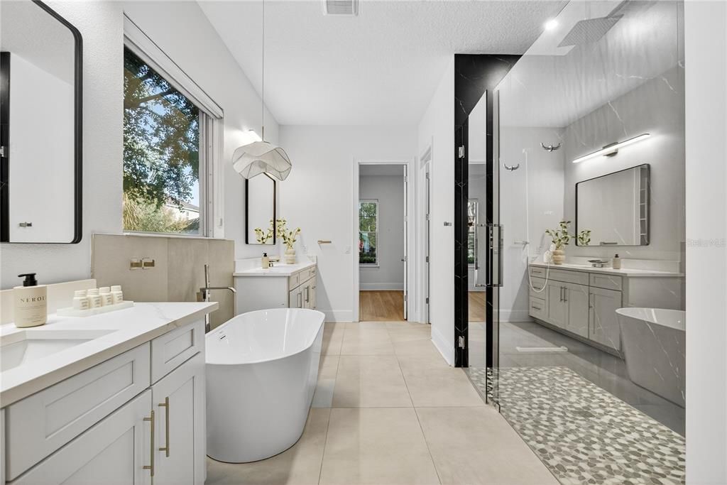 待售: $2,249,000 (7 贝兹, 6 浴室, 5283 平方英尺)