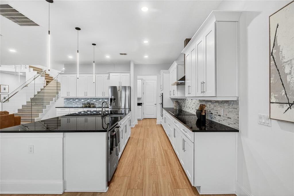 待售: $2,249,000 (7 贝兹, 6 浴室, 5283 平方英尺)