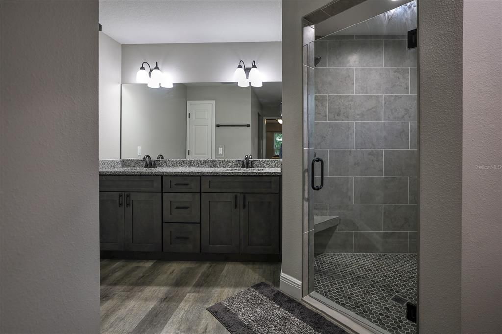 Active With Contract: $329,900 (4 beds, 2 baths, 1613 Square Feet)