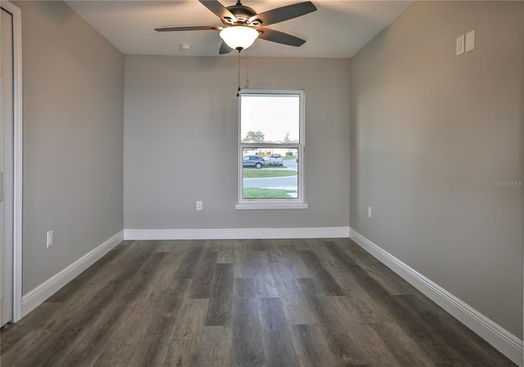 Active With Contract: $329,900 (4 beds, 2 baths, 1613 Square Feet)
