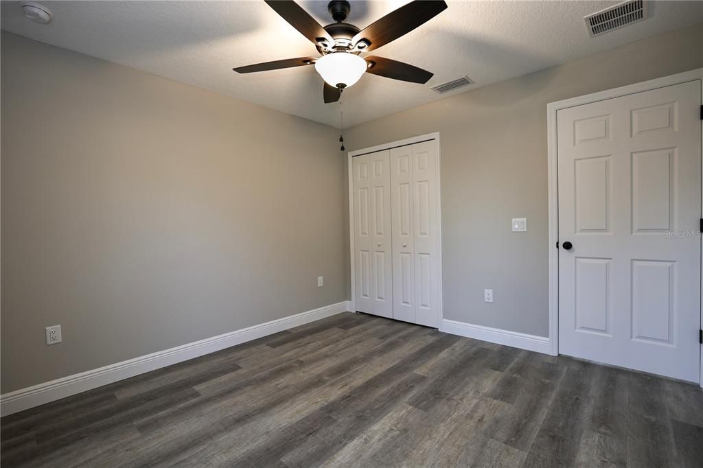 Active With Contract: $329,900 (4 beds, 2 baths, 1613 Square Feet)