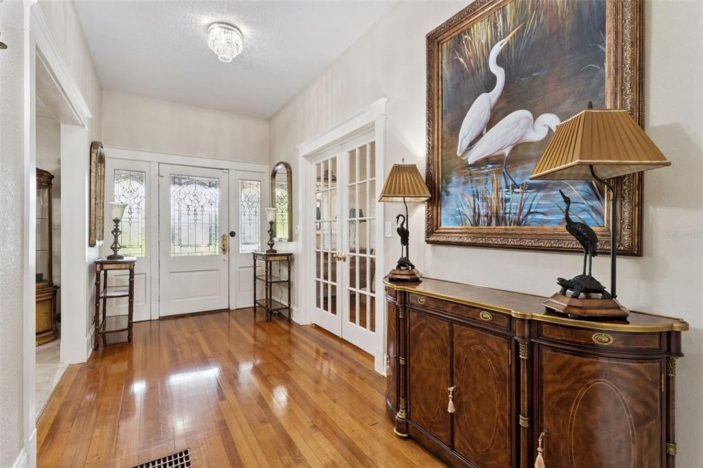 For Sale: $2,200,000 (7 beds, 5 baths, 5624 Square Feet)