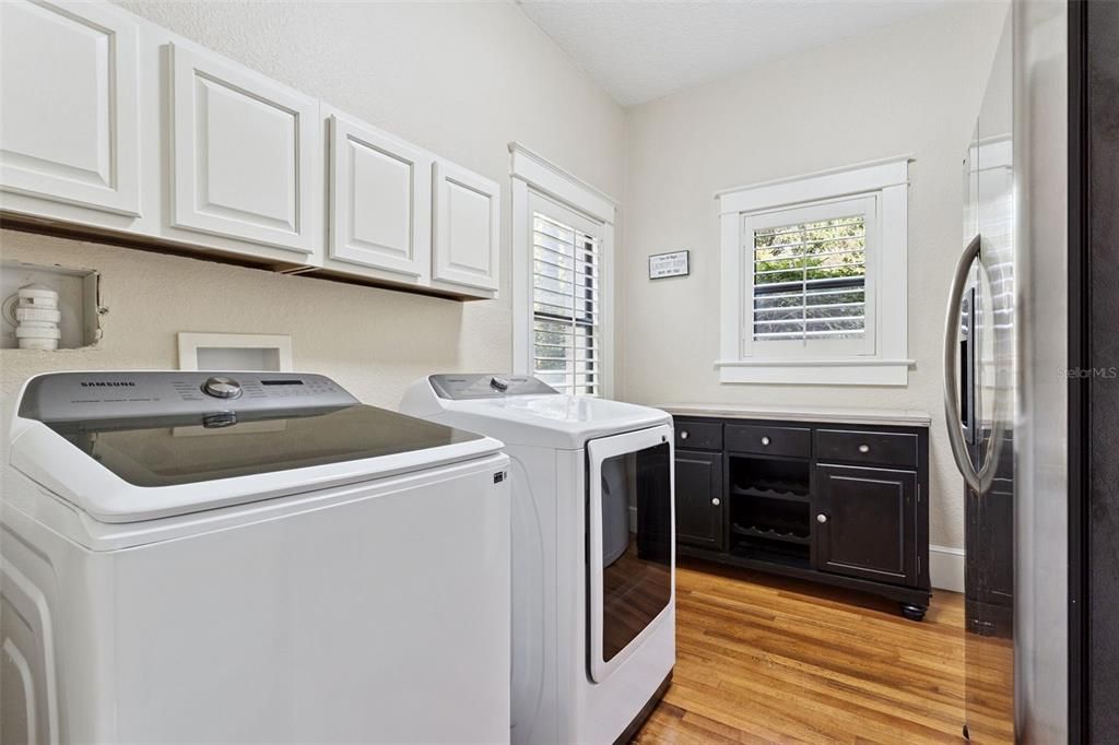 For Sale: $2,200,000 (7 beds, 5 baths, 5624 Square Feet)