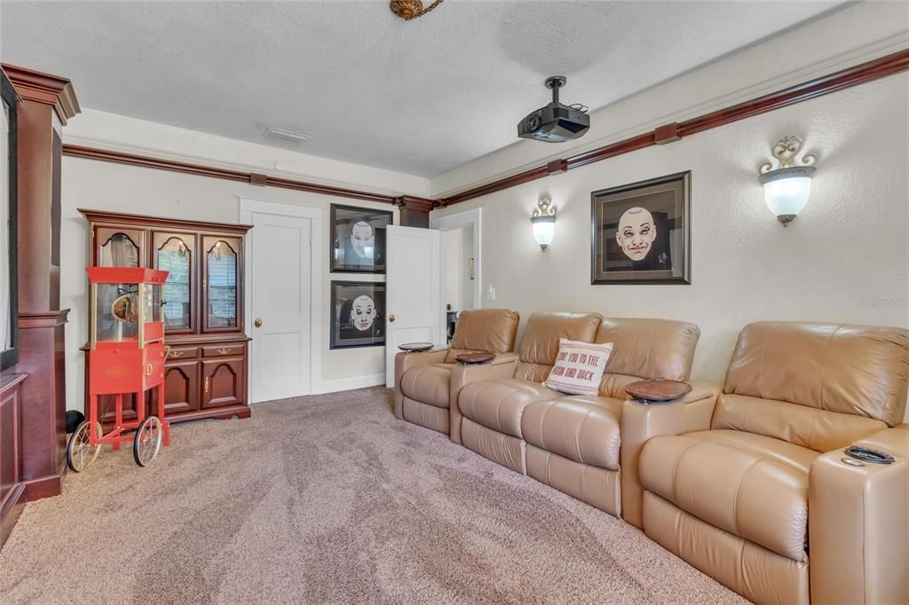 For Sale: $2,200,000 (7 beds, 5 baths, 5624 Square Feet)