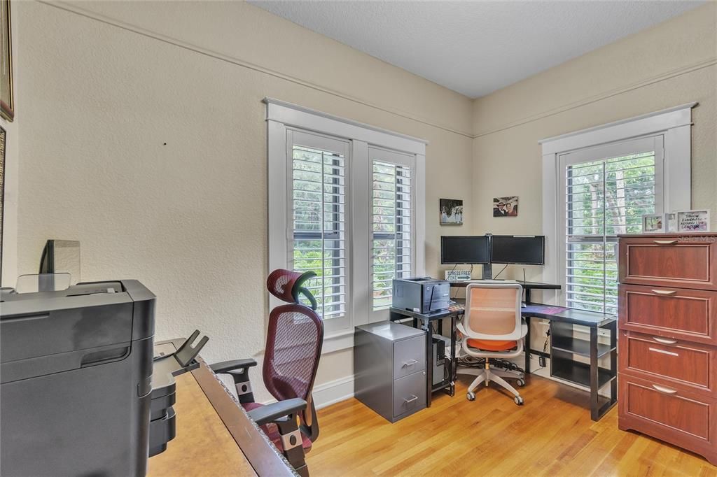 For Sale: $2,200,000 (7 beds, 5 baths, 5624 Square Feet)