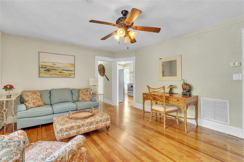 For Sale: $2,200,000 (7 beds, 5 baths, 5624 Square Feet)