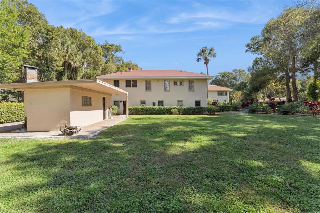 For Sale: $2,200,000 (7 beds, 5 baths, 5624 Square Feet)