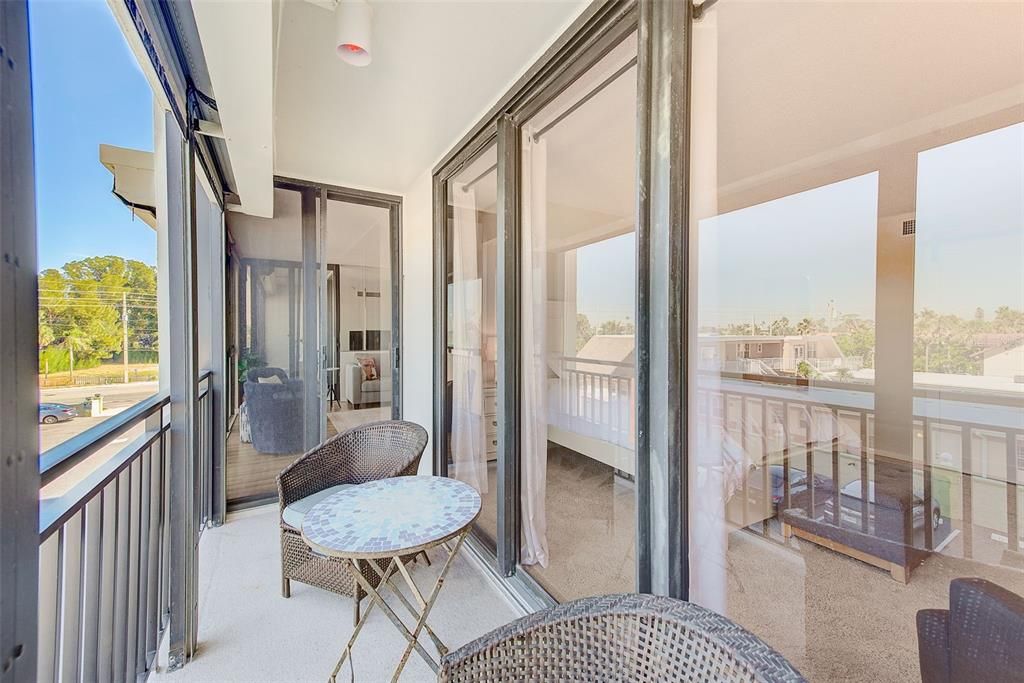 En Venta: $695,000 (2 camas, 2 baños, 1280 Pies cuadrados)