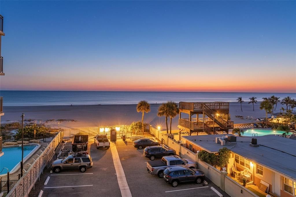 En Venta: $695,000 (2 camas, 2 baños, 1280 Pies cuadrados)