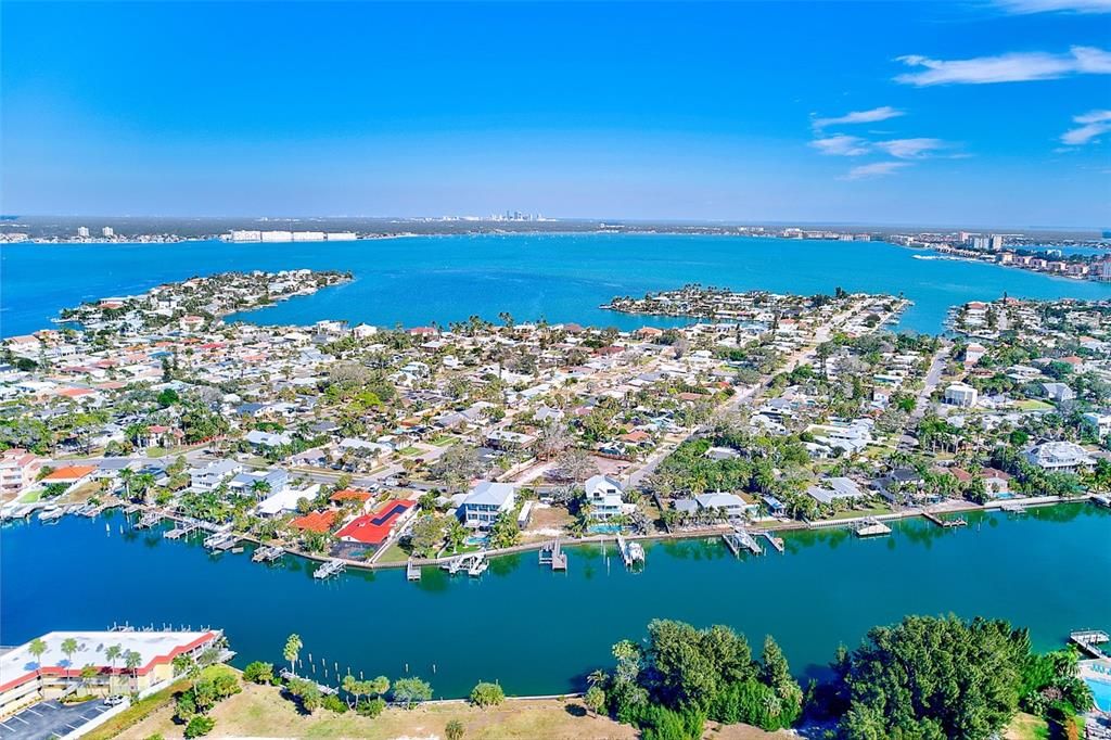 En Venta: $695,000 (2 camas, 2 baños, 1280 Pies cuadrados)