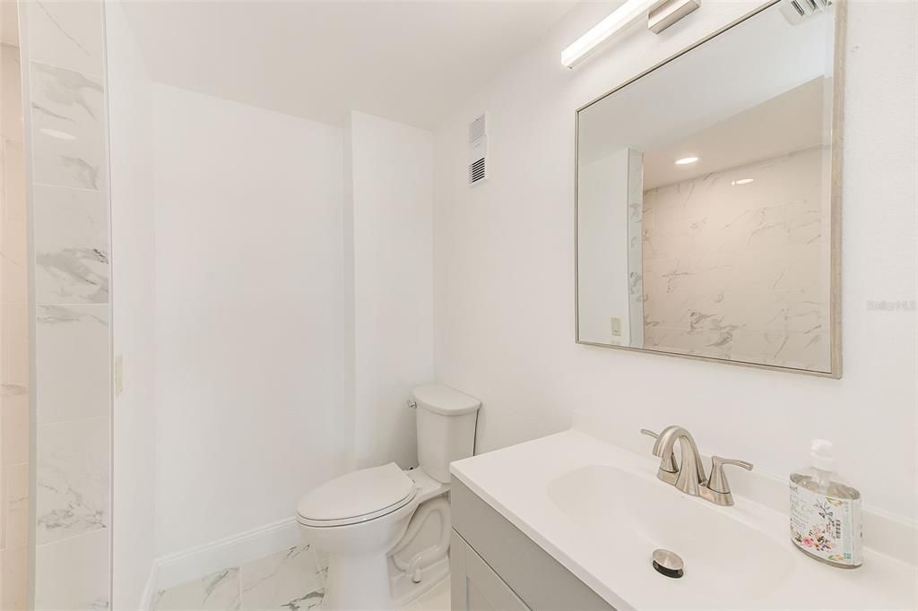 En Venta: $695,000 (2 camas, 2 baños, 1280 Pies cuadrados)