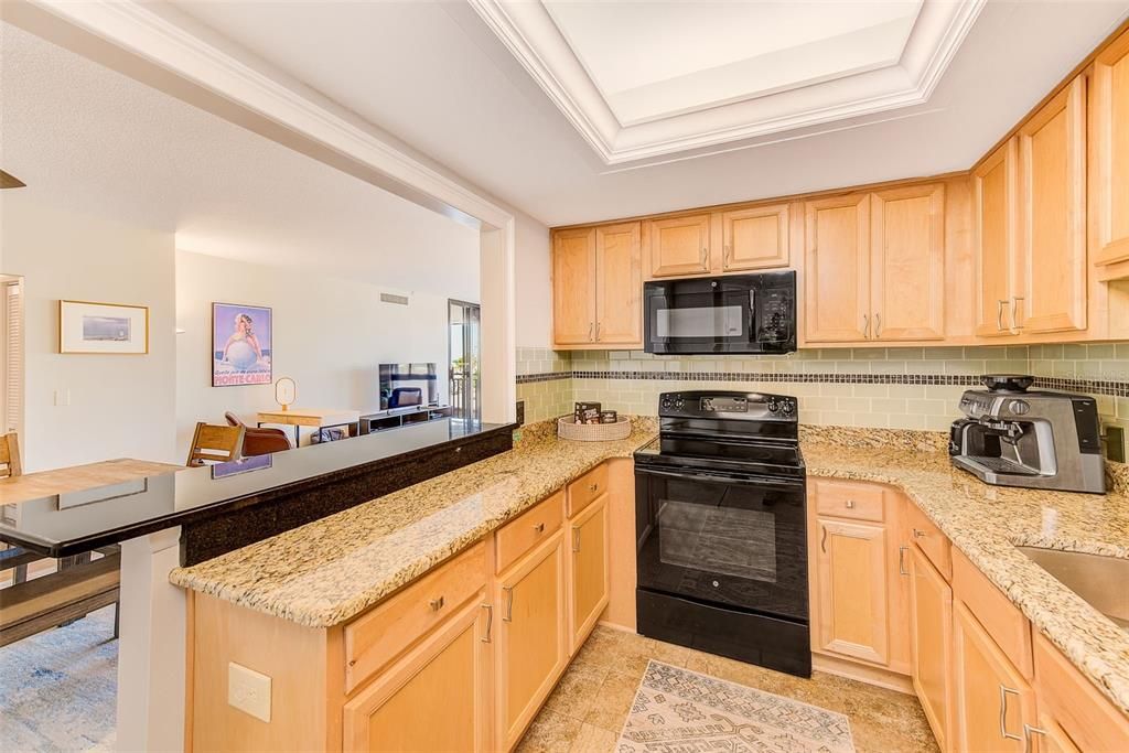 En Venta: $695,000 (2 camas, 2 baños, 1280 Pies cuadrados)