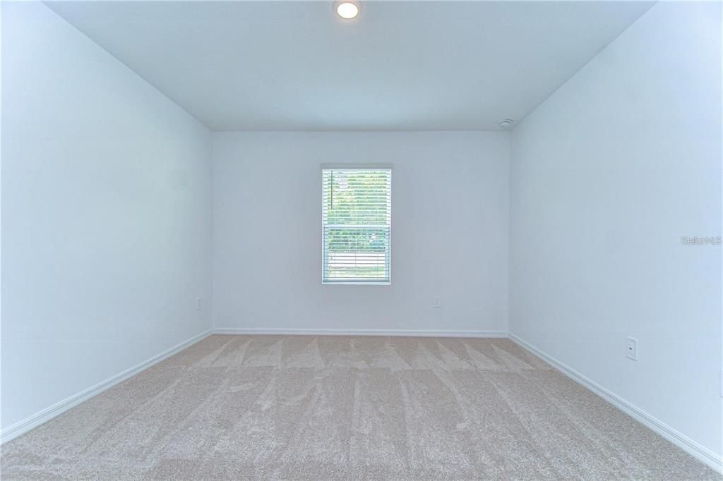 For Rent: $2,000 (3 beds, 2 baths, 1455 Square Feet)