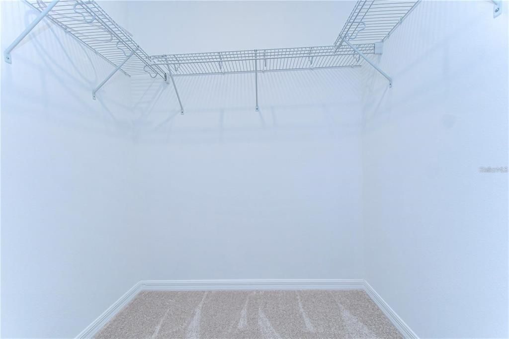 For Rent: $2,000 (3 beds, 2 baths, 1455 Square Feet)