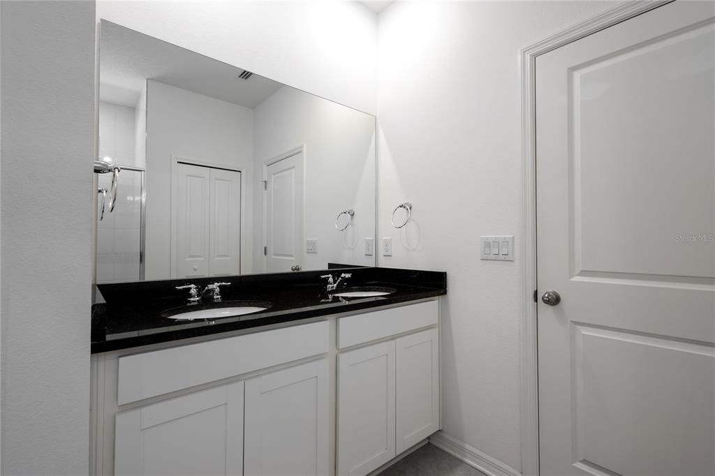 For Rent: $2,200 (3 beds, 2 baths, 1485 Square Feet)