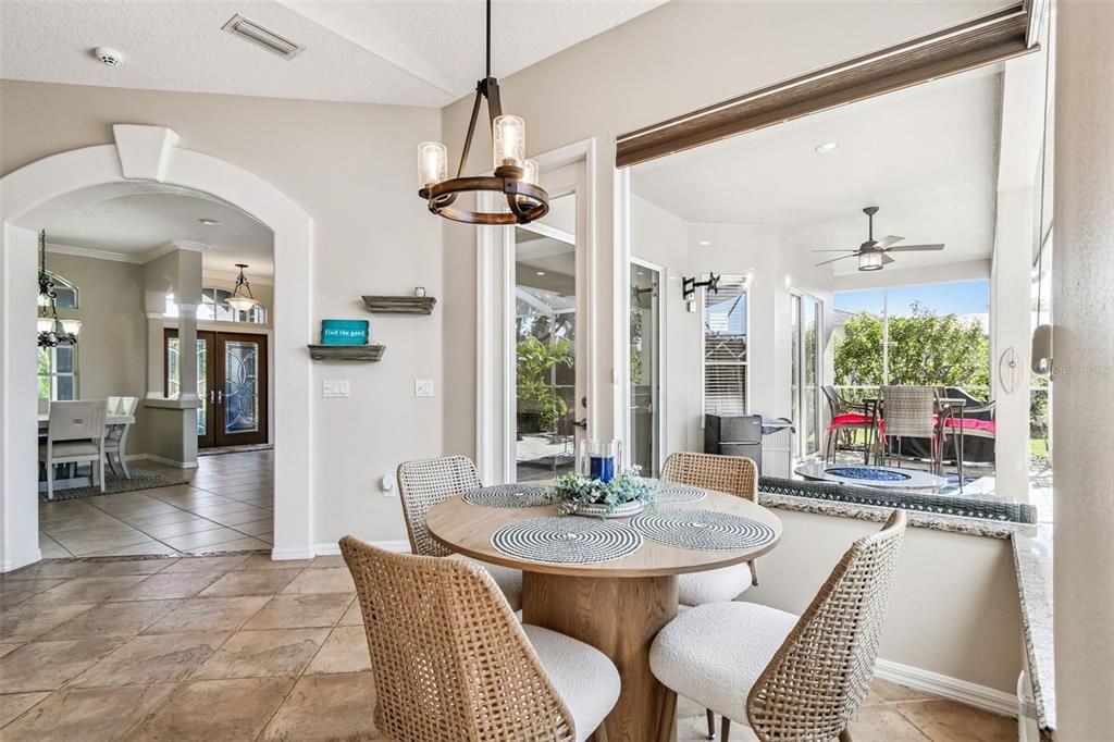 Под контрактом: $999,000 (5 спален, 3 ванн, 3054 Квадратных фут)