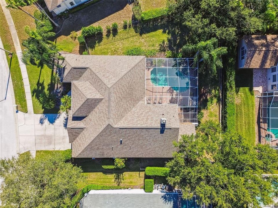 Под контрактом: $999,000 (5 спален, 3 ванн, 3054 Квадратных фут)