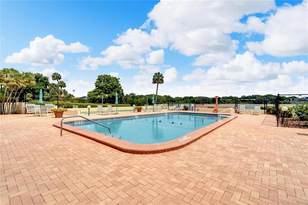 待售: $139,400 (2 贝兹, 2 浴室, 1190 平方英尺)