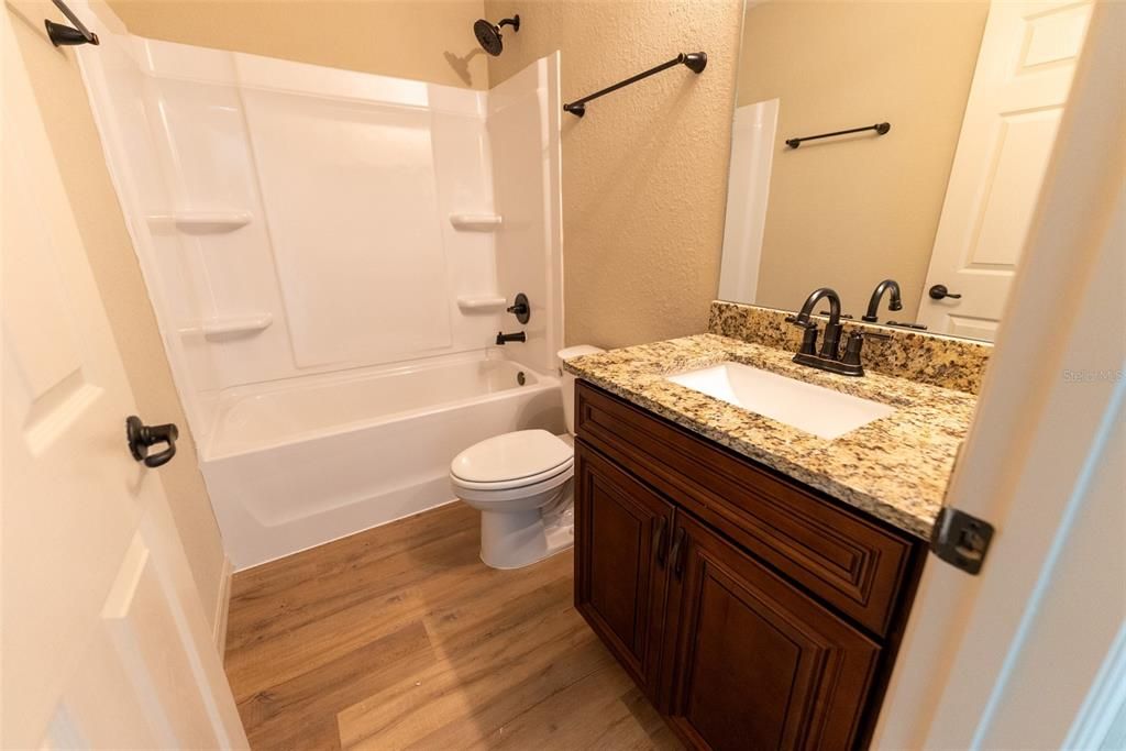 For Sale: $239,900 (3 beds, 2 baths, 1331 Square Feet)