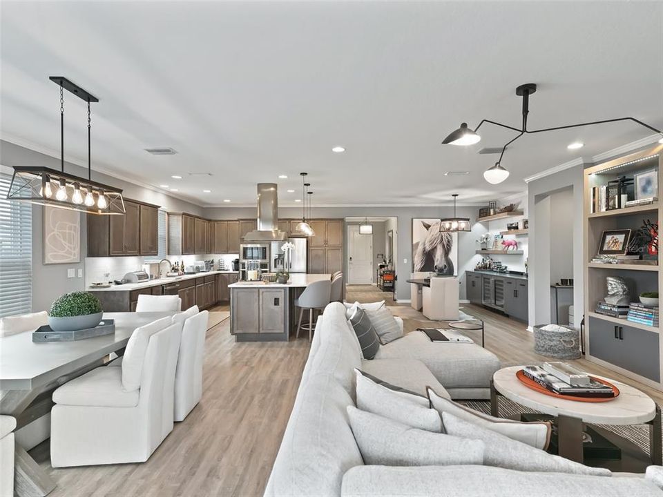 For Sale: $495,000 (2 beds, 2 baths, 1938 Square Feet)