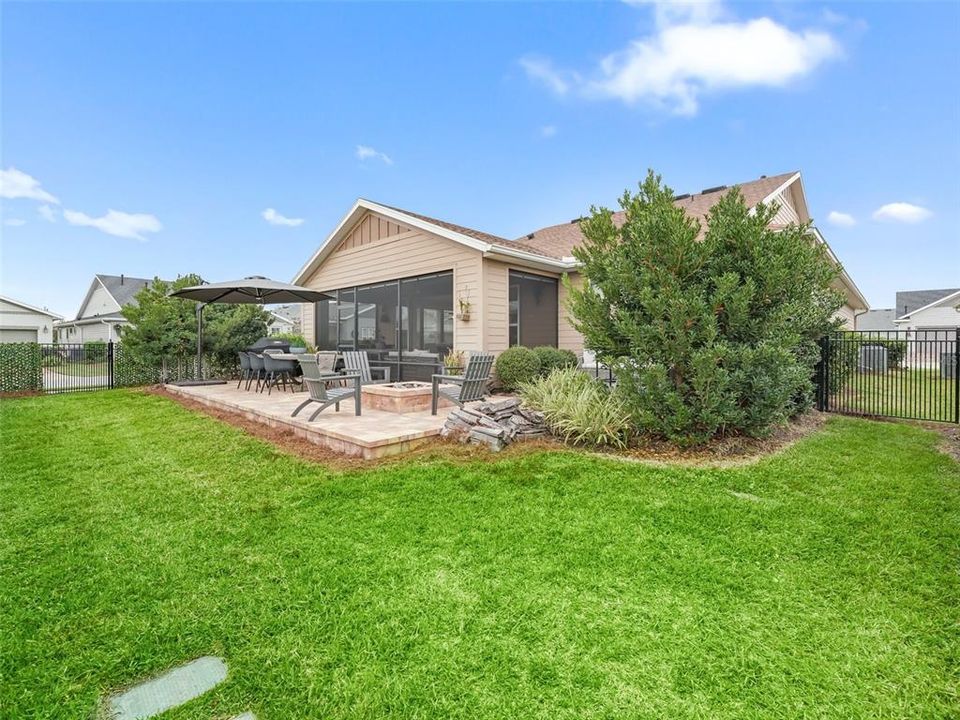 For Sale: $495,000 (2 beds, 2 baths, 1938 Square Feet)