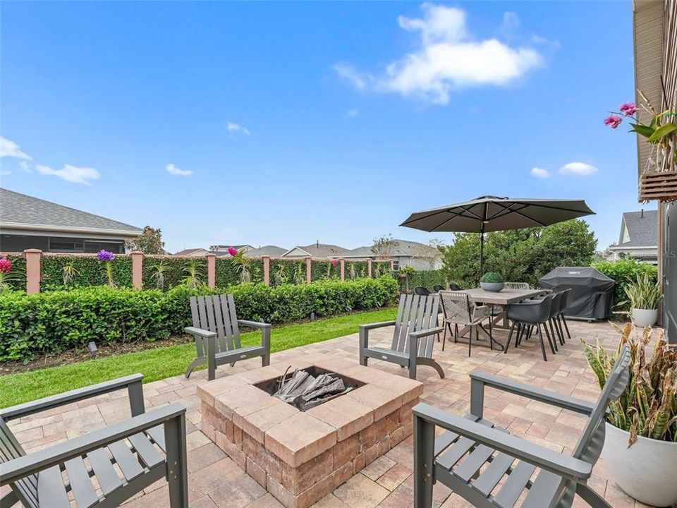 For Sale: $495,000 (2 beds, 2 baths, 1938 Square Feet)