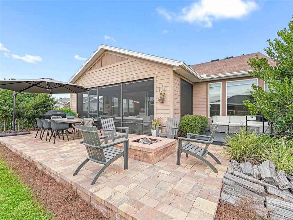 For Sale: $495,000 (2 beds, 2 baths, 1938 Square Feet)