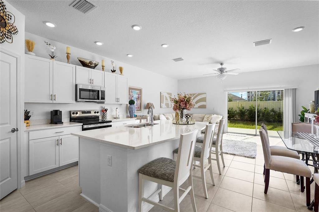 For Rent: $2,600 (3 beds, 2 baths, 1587 Square Feet)