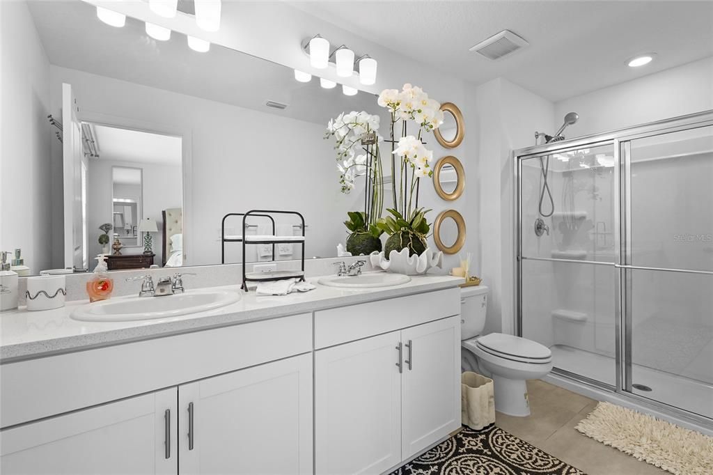 For Rent: $2,600 (3 beds, 2 baths, 1587 Square Feet)