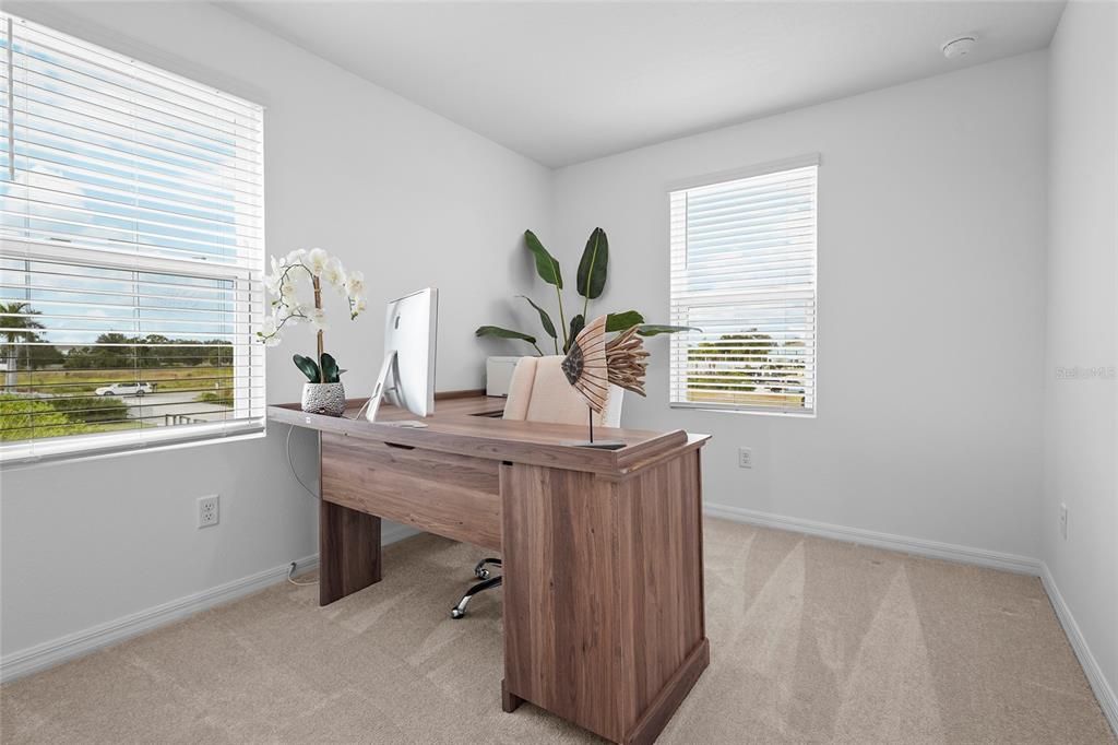 For Rent: $2,600 (3 beds, 2 baths, 1587 Square Feet)