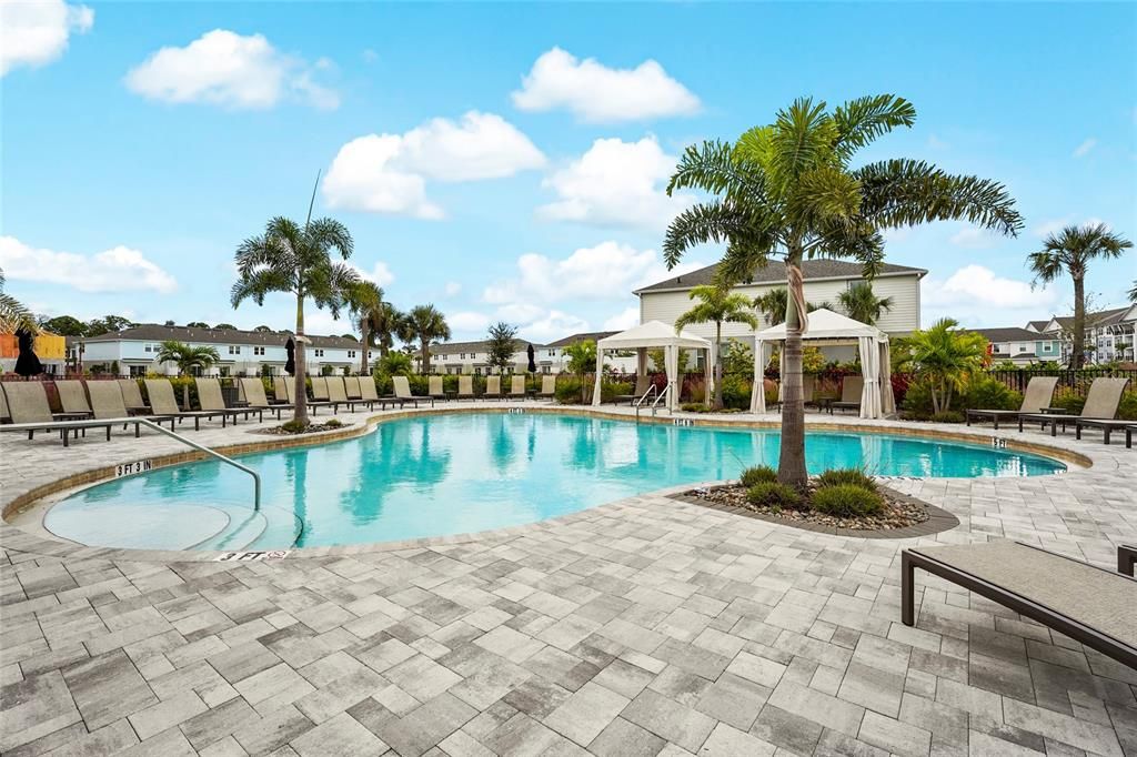 For Rent: $2,600 (3 beds, 2 baths, 1587 Square Feet)