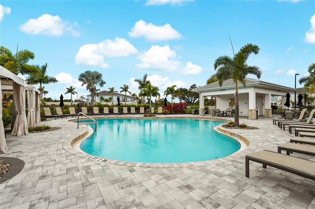 For Rent: $2,600 (3 beds, 2 baths, 1587 Square Feet)