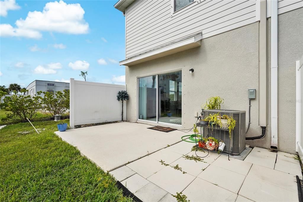 For Rent: $2,600 (3 beds, 2 baths, 1587 Square Feet)