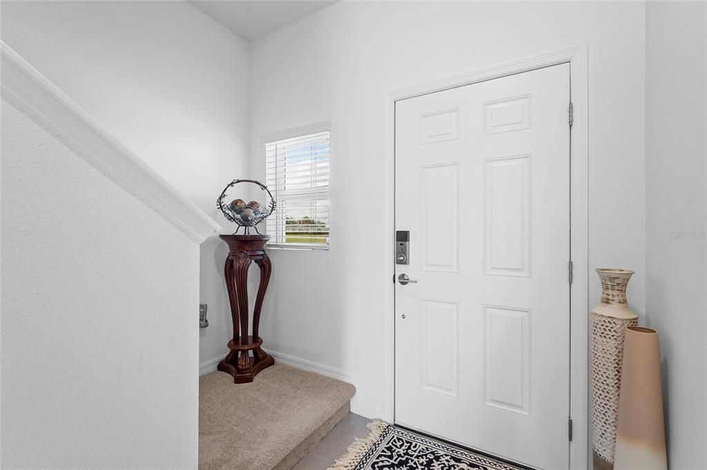 For Rent: $2,600 (3 beds, 2 baths, 1587 Square Feet)