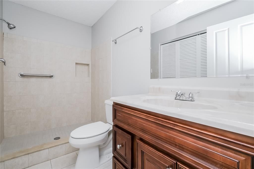 В аренду: $2,110 (3 спален, 2 ванн, 1782 Квадратных фут)