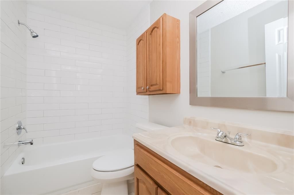 В аренду: $2,110 (3 спален, 2 ванн, 1782 Квадратных фут)