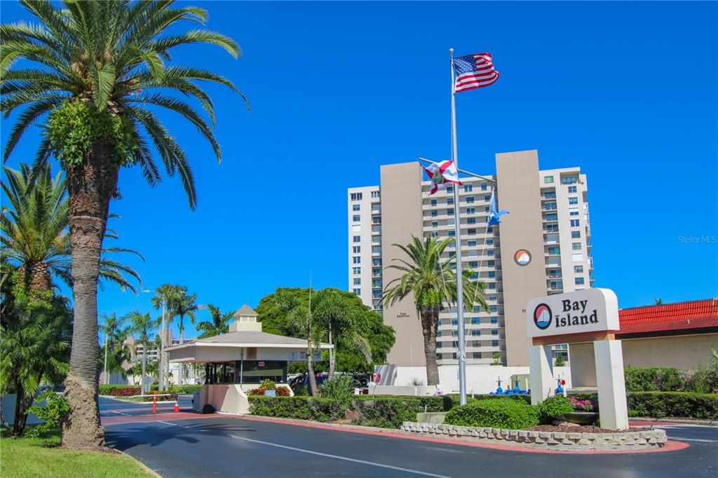 На продажу: $319,000 (2 спален, 2 ванн, 1170 Квадратных фут)