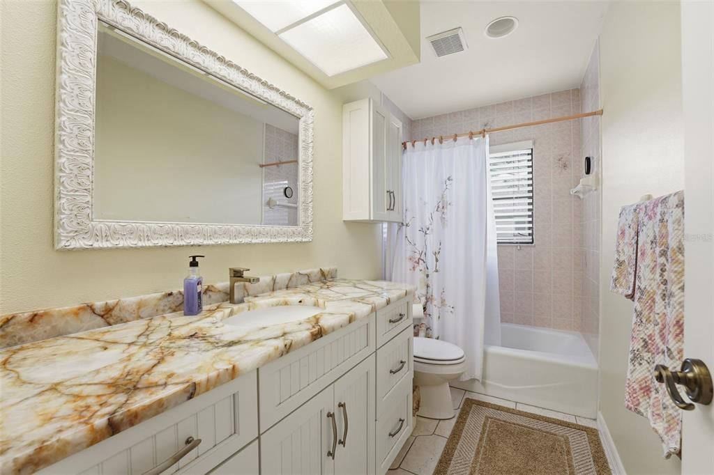 На продажу: $699,000 (3 спален, 3 ванн, 2335 Квадратных фут)