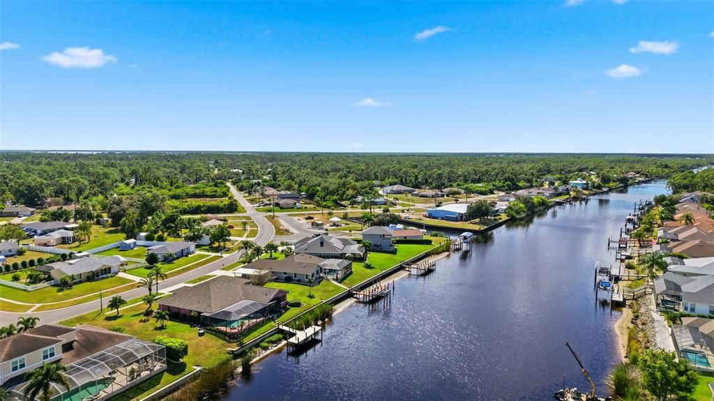 На продажу: $699,000 (3 спален, 3 ванн, 2335 Квадратных фут)