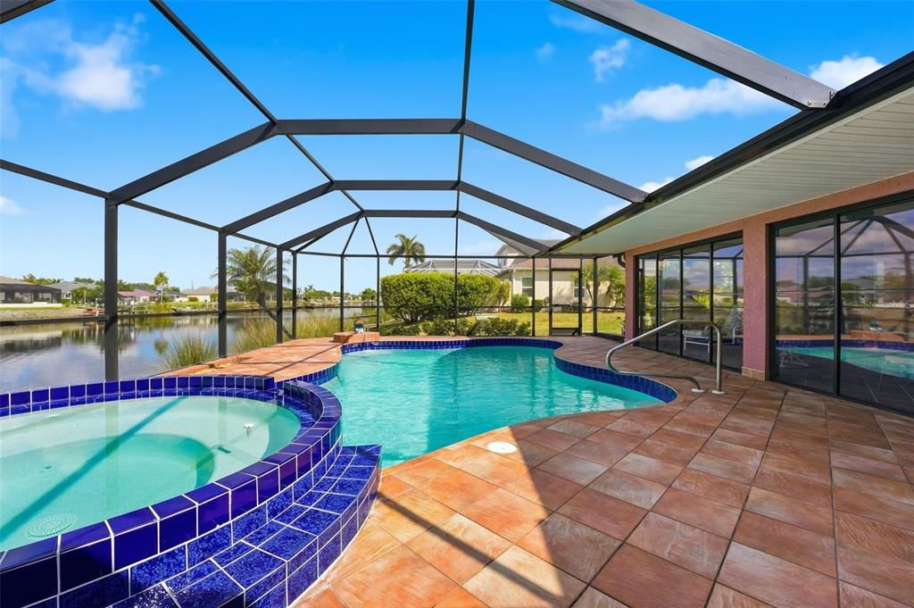 На продажу: $699,000 (3 спален, 3 ванн, 2335 Квадратных фут)