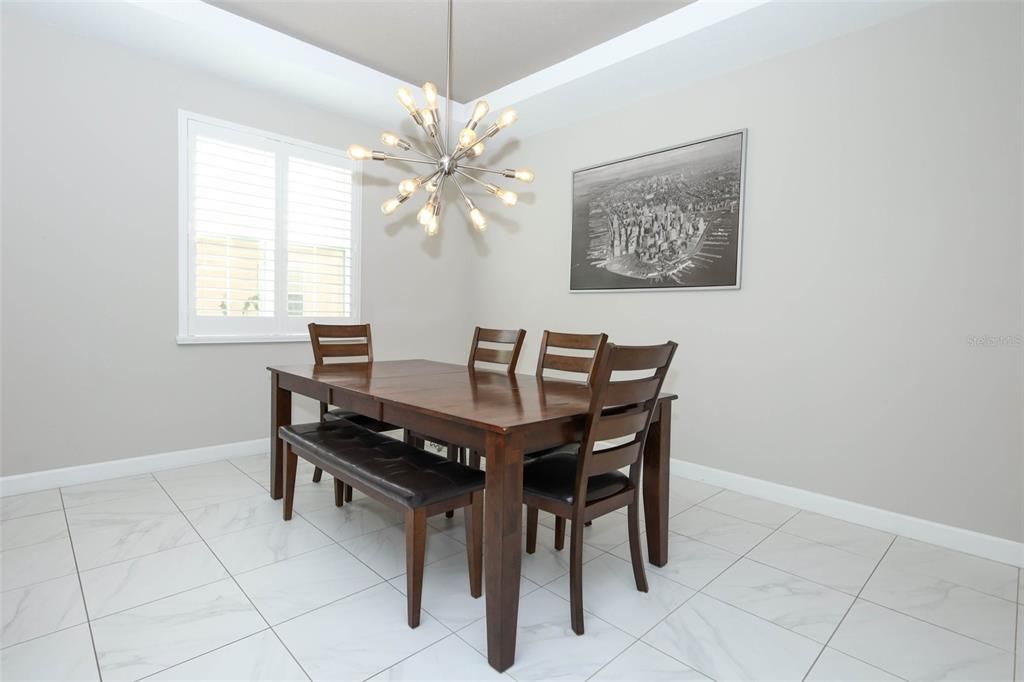 For Sale: $399,900 (3 beds, 3 baths, 1989 Square Feet)