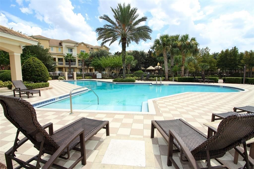 For Sale: $399,900 (3 beds, 3 baths, 1989 Square Feet)