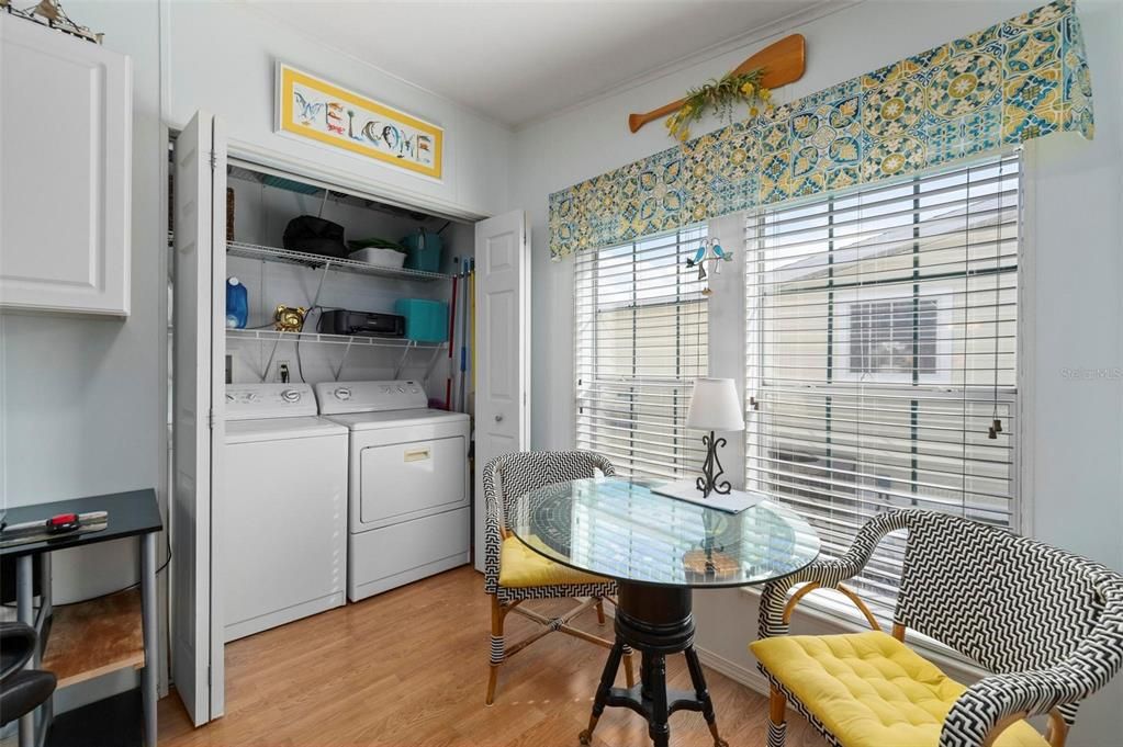 For Sale: $235,000 (2 beds, 2 baths, 1269 Square Feet)