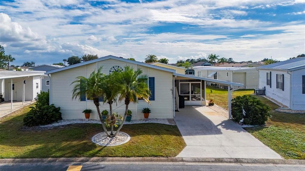 For Sale: $235,000 (2 beds, 2 baths, 1269 Square Feet)