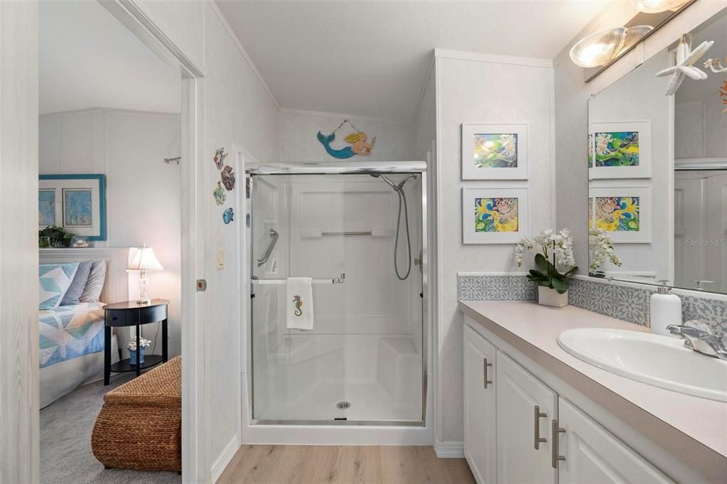 For Sale: $235,000 (2 beds, 2 baths, 1269 Square Feet)