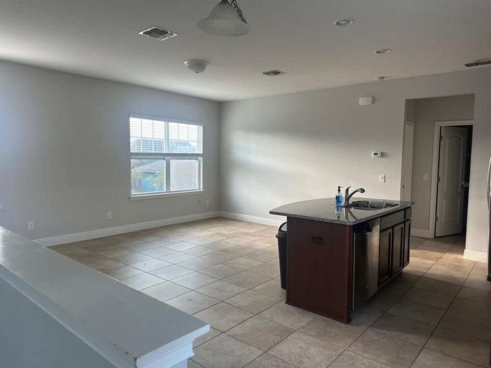 В аренду: $1,500 (1 спален, 1 ванн, 654 Квадратных фут)